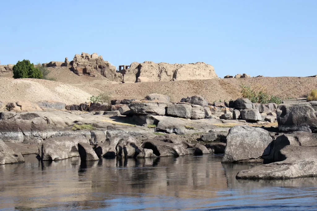 Granite shore and archaeological remains on Elephantine seen from the Nile